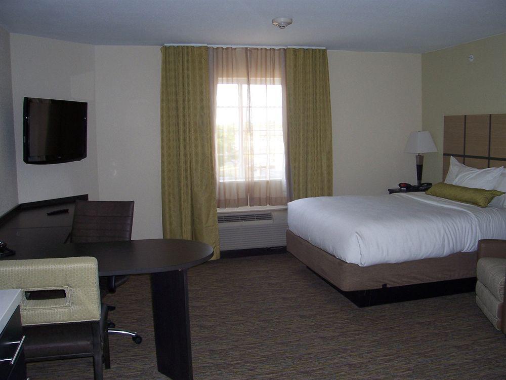Candlewood Suites Woodward By Ihg Exteriör bild